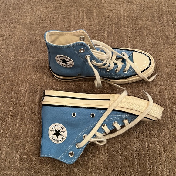 Blue converse - Picture 5 of 6